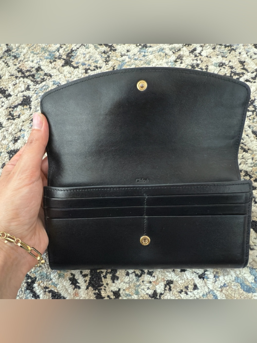 Chloe Black Leather Wallet with Gold 'C' Emblem - Picture 3 of 13